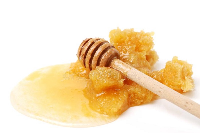 هنگام کریستالیزه شدن عسل، چه باید کرد؟