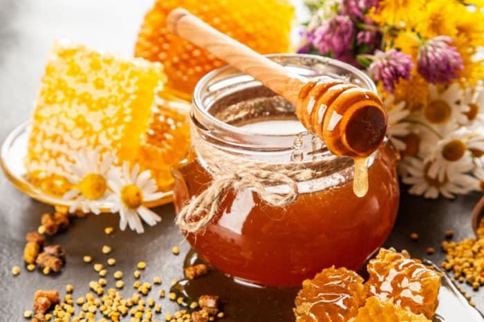 فواید عسل برای سلامتی و ارزش غذایی آن